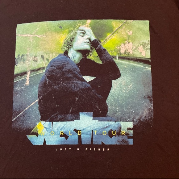 Justin Bieber Justice World Tour Graphic T-Shirt 2022 Concert Merch Size Large - Picture 2 of 6